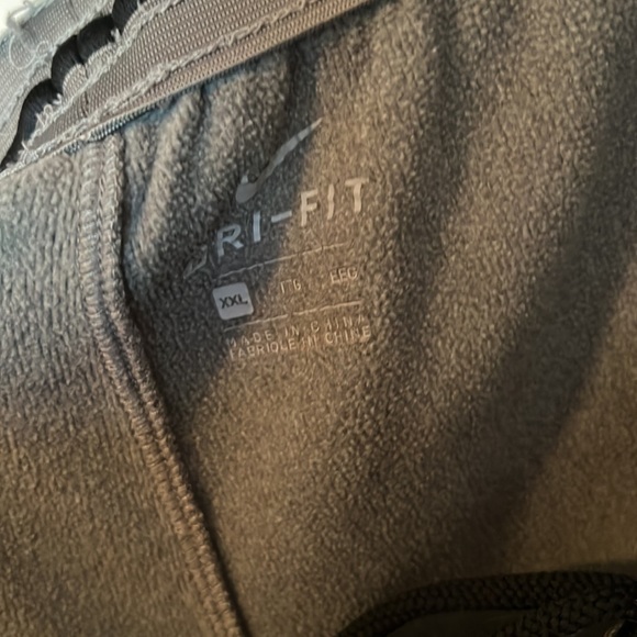 Men’s Nike Joggers - Picture 2 of 4